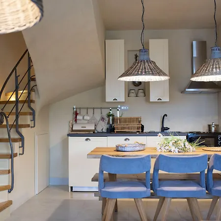 To Stefani Tis Makrinas Guest house 4*