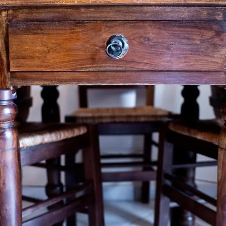 To Stefani Tis Makrinas Πανσιόν 4*