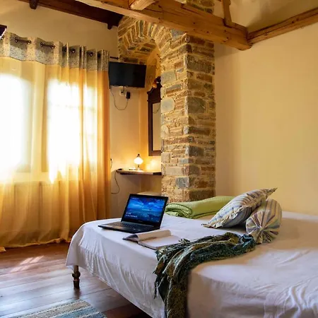 Πανσιόν To Stefani Tis Makrinas Μακρινίτσα