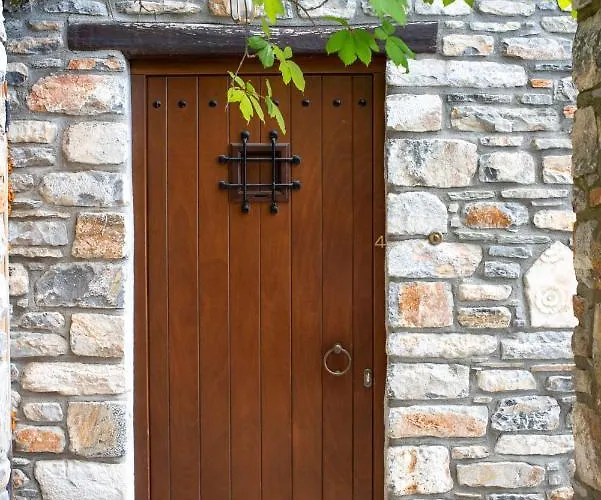 To Stefani Tis Makrinas 4* Μακρινίτσα