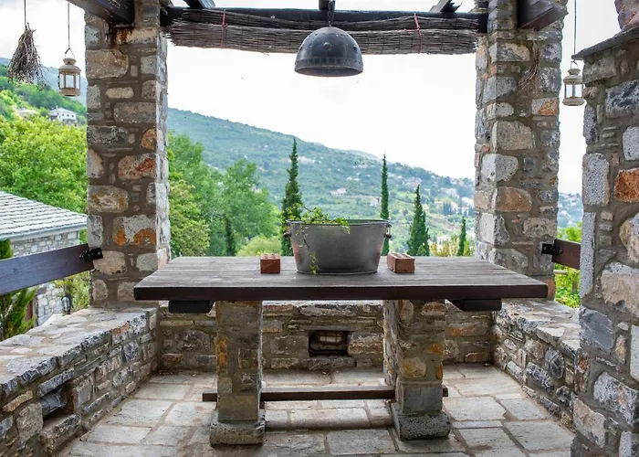 Πανσιόν To Stefani Tis Makrinas