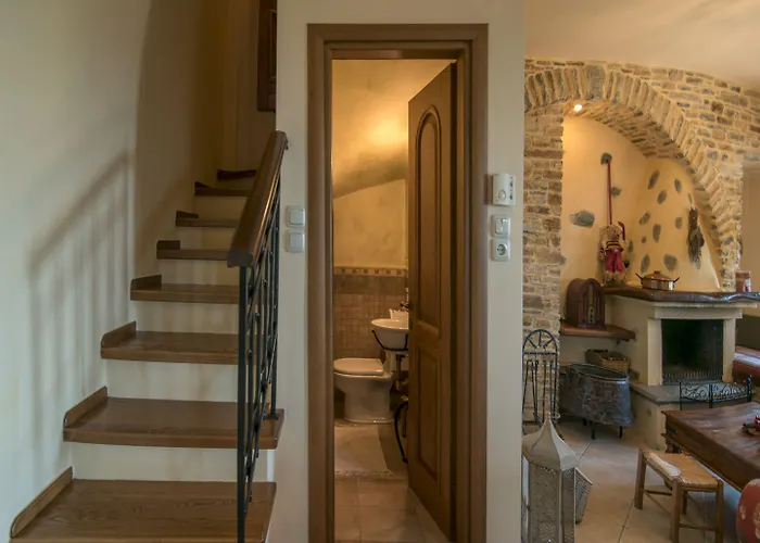 Πανσιόν To Stefani Tis Makrinas 4*