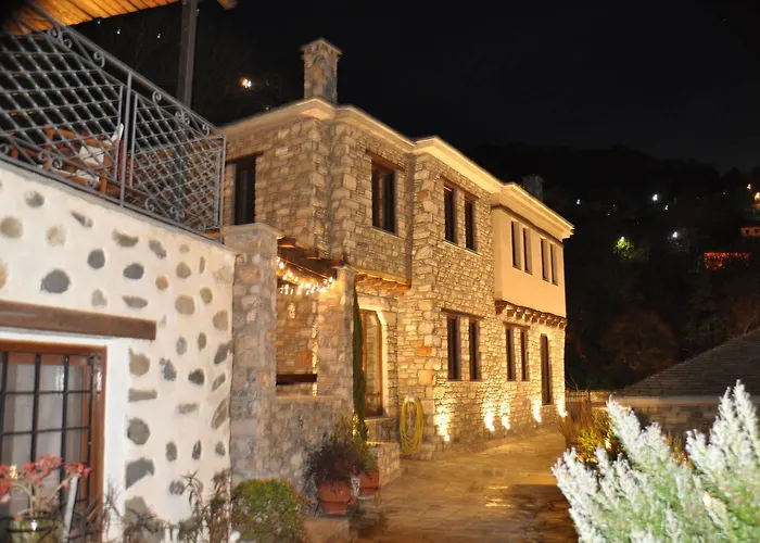 To Stefani Tis Makrinas Πανσιόν 4*