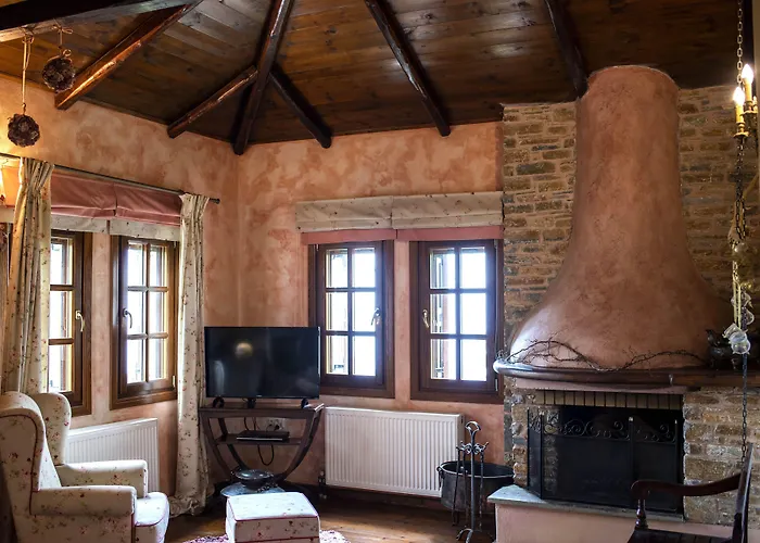 To Stefani Tis Makrinas Πανσιόν