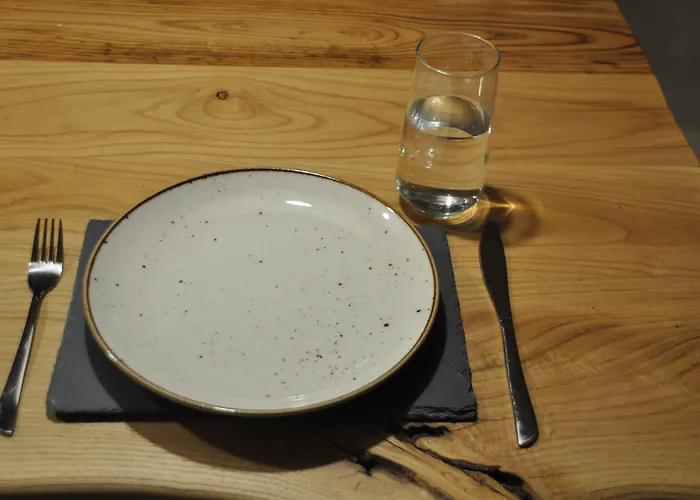 To Stefani Tis Makrinas