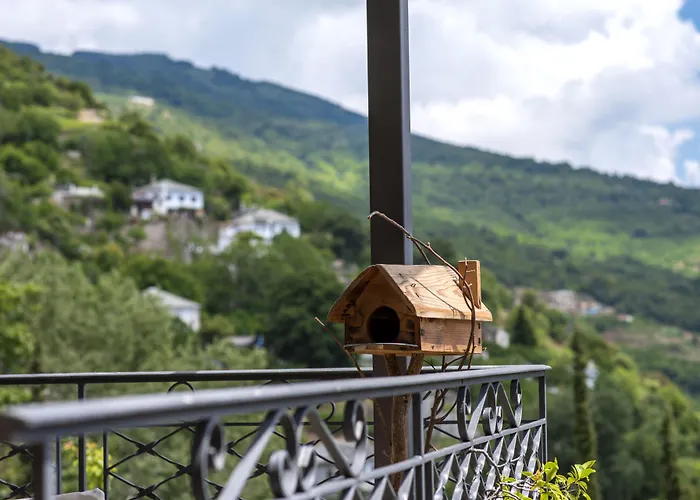 Πανσιόν To Stefani Tis Makrinas