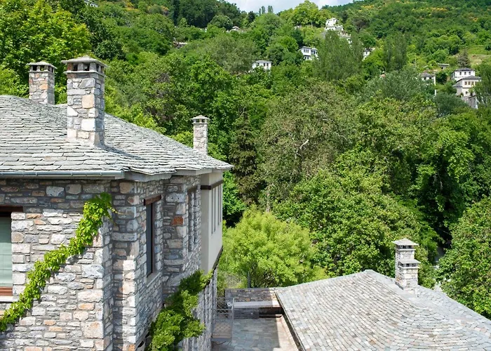 Πανσιόν To Stefani Tis Makrinas 4*