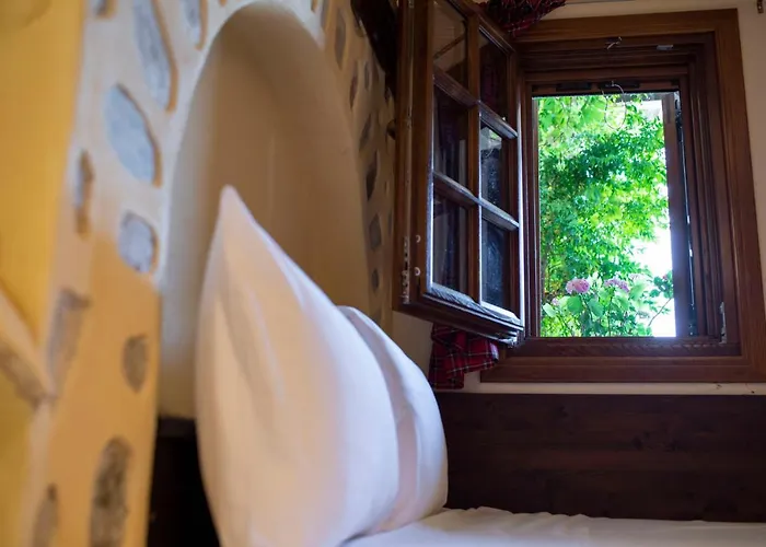 To Stefani Tis Makrinas Πανσιόν 4*