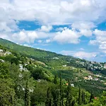 To Stefani Tis Makrinas 4* Makrinítsa