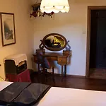 To Stefani Tis Makrinas