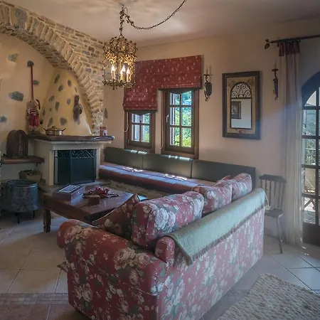 Guest house To Stefani Tis Makrinas 3*