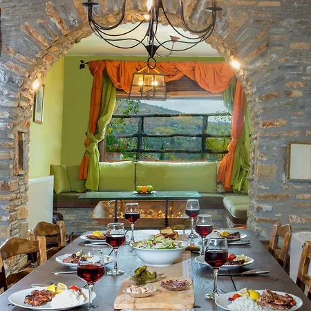 Guest house To Stefani Tis Makrinas 3*
