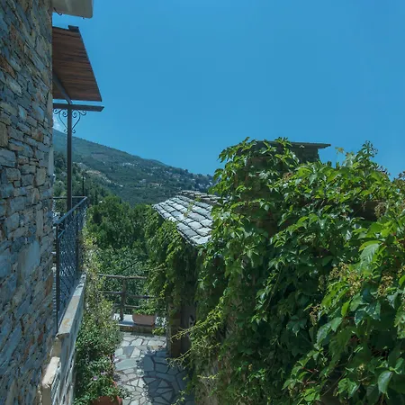 To Stefani Tis Makrinas Penzion 4*