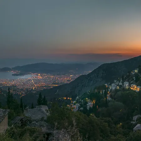 To Stefani Tis Makrinas Penzion 4*