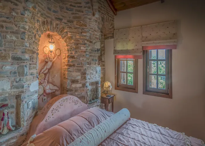 To Stefani Tis Makrinas Penzion 4*