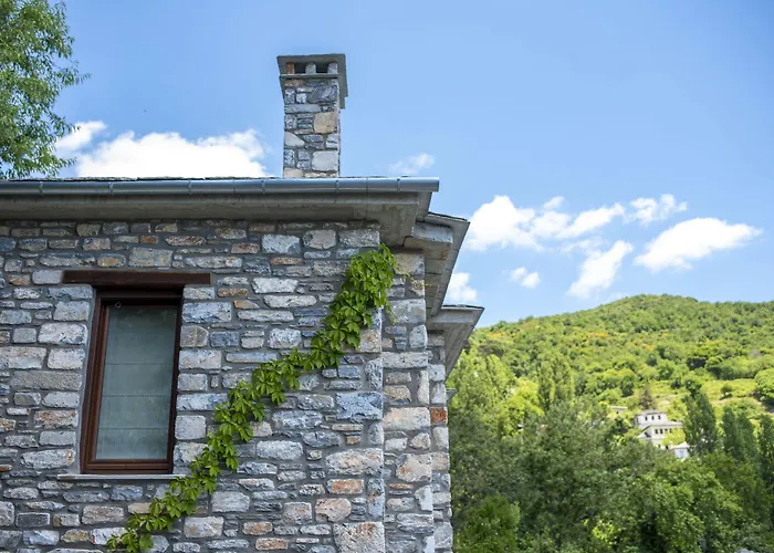 To Stefani Tis Makrinas