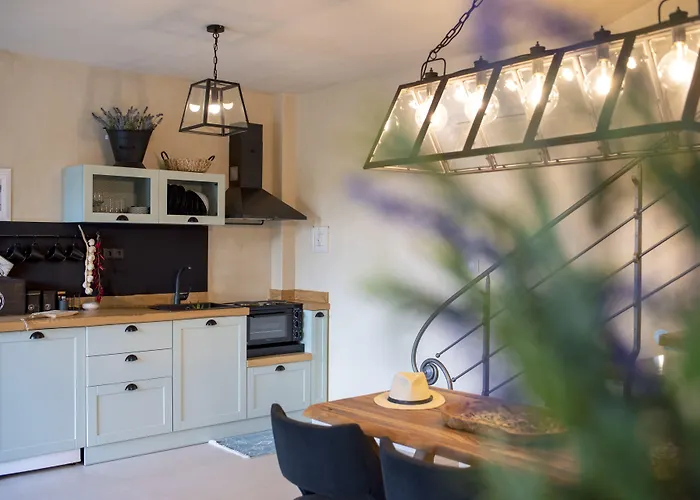 To Stefani Tis Makrinas Penzion Makrinítsa