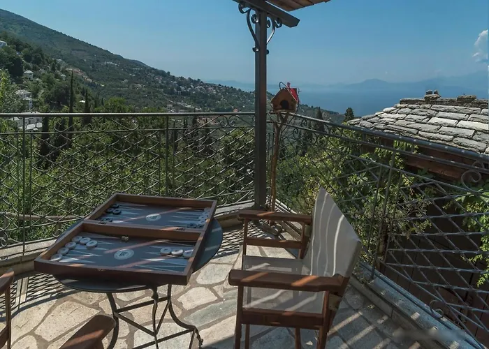 To Stefani Tis Makrinas Makrinítsa